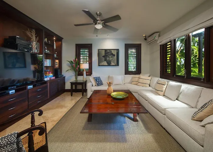 Villa Afimi House 4br Beachfront Montego Bay