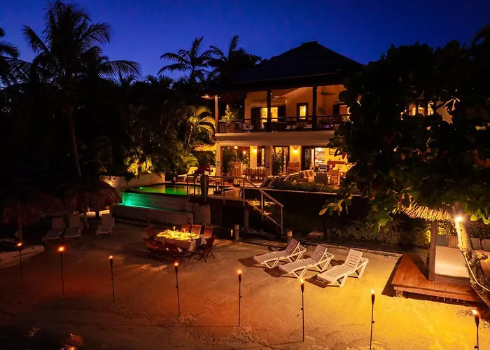 Afimi House 4br Beachfront Montego Bay