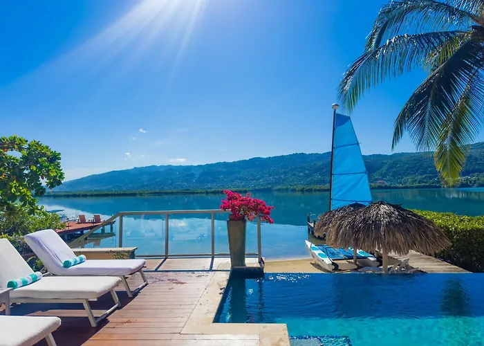 Afimi House 4br Beachfront *